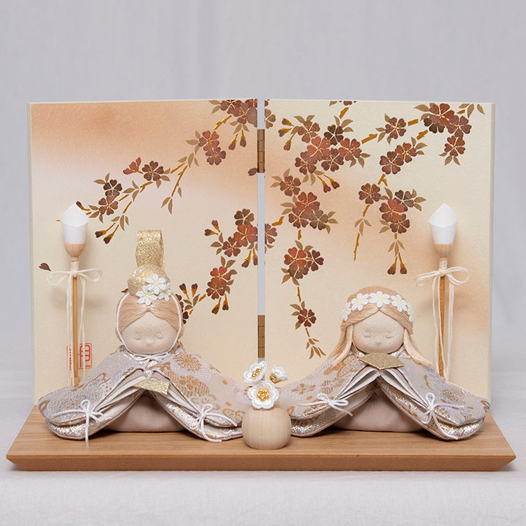 夢羽雛ましろ ちりめん雛 平飾り(桜ぱねる・白) – 福仙