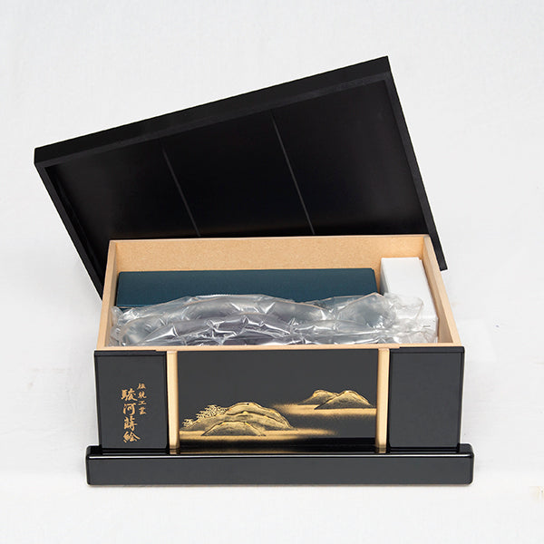 一貴作 松に連山 兜収納飾り sw85048