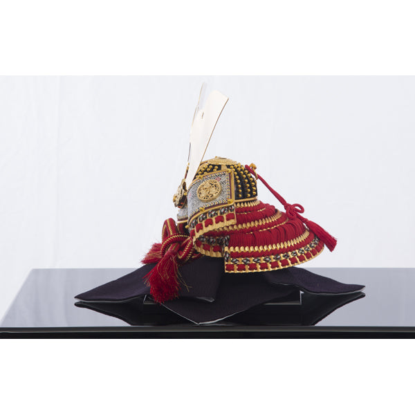 武州天勢作 金彩松 sw75087 兜収納飾り