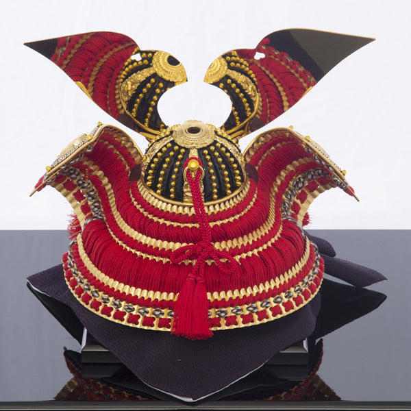 武州天勢作 金彩松 sw75087 兜収納飾り