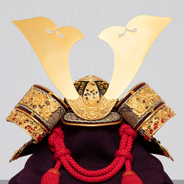 一貴作 龍虎大鍬形 兜収納飾り sw85055