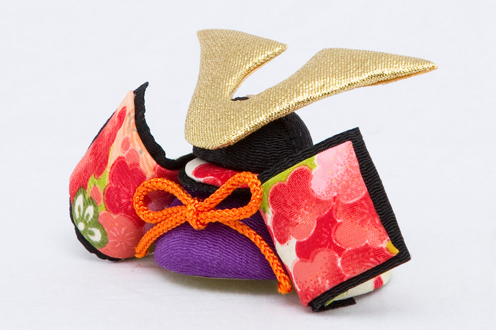 白木台兜と鯉のぼり 2-293