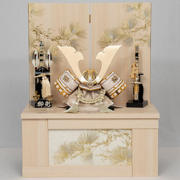 大鍬形金彩松 兜収納飾り sw35019