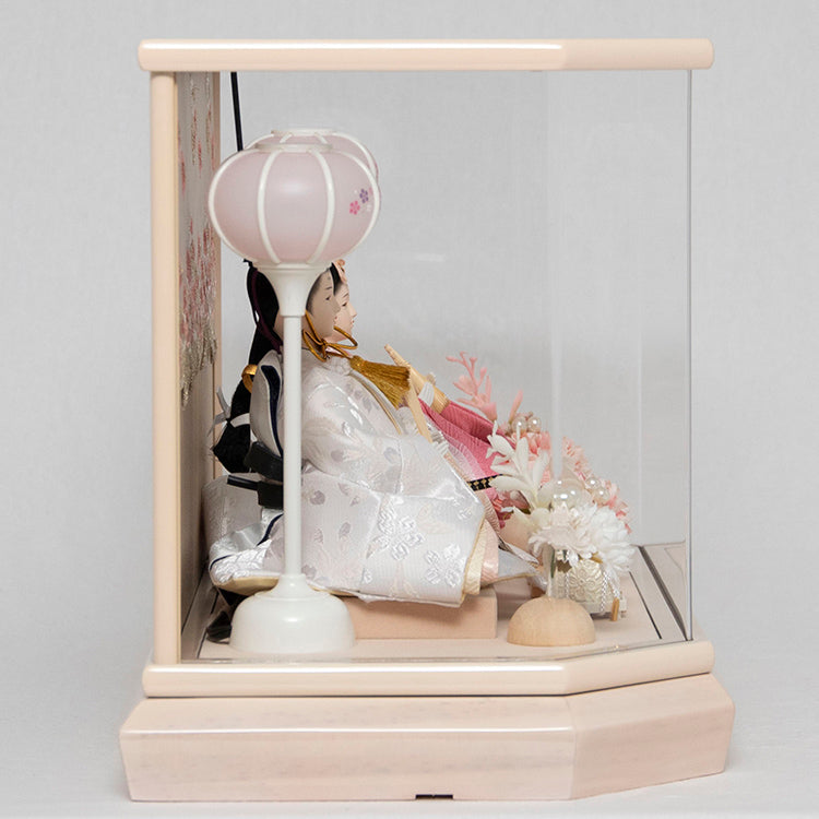 咲茉（えま） 親王ケース飾り w63050 – 福仙