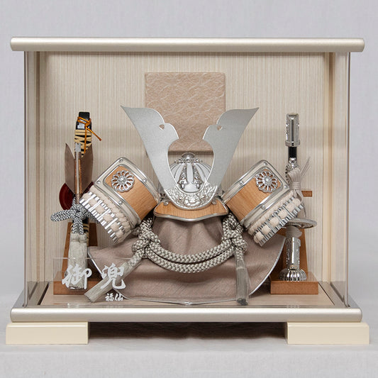 銀　兜ケース飾り　sw65016