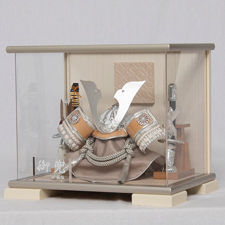 銀　兜ケース飾り　sw65016