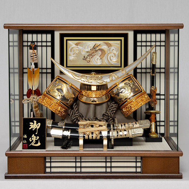 大聖（たいせい）　兜ケース飾り sw65054