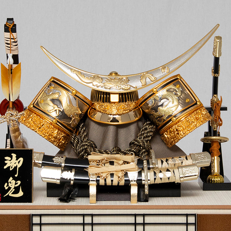 大聖（たいせい）　兜ケース飾り sw65054