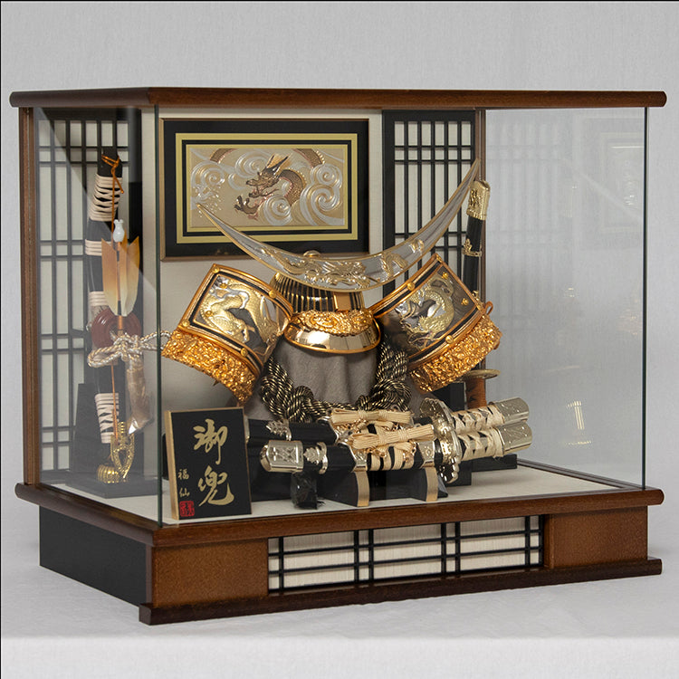 大聖（たいせい）　兜ケース飾り sw65054